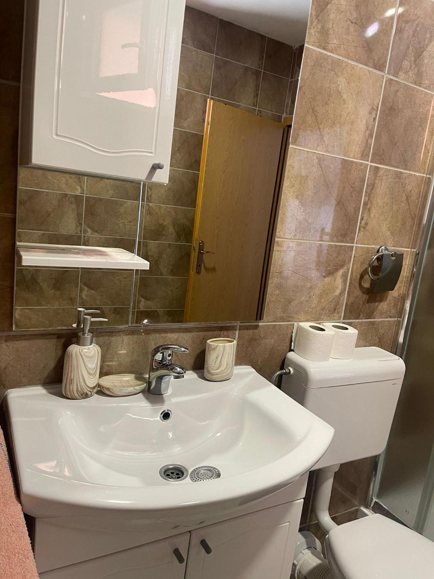 Apartmani Zuti Neum Exterior foto